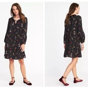 Old Navy Velvet trim swing dress SZ L